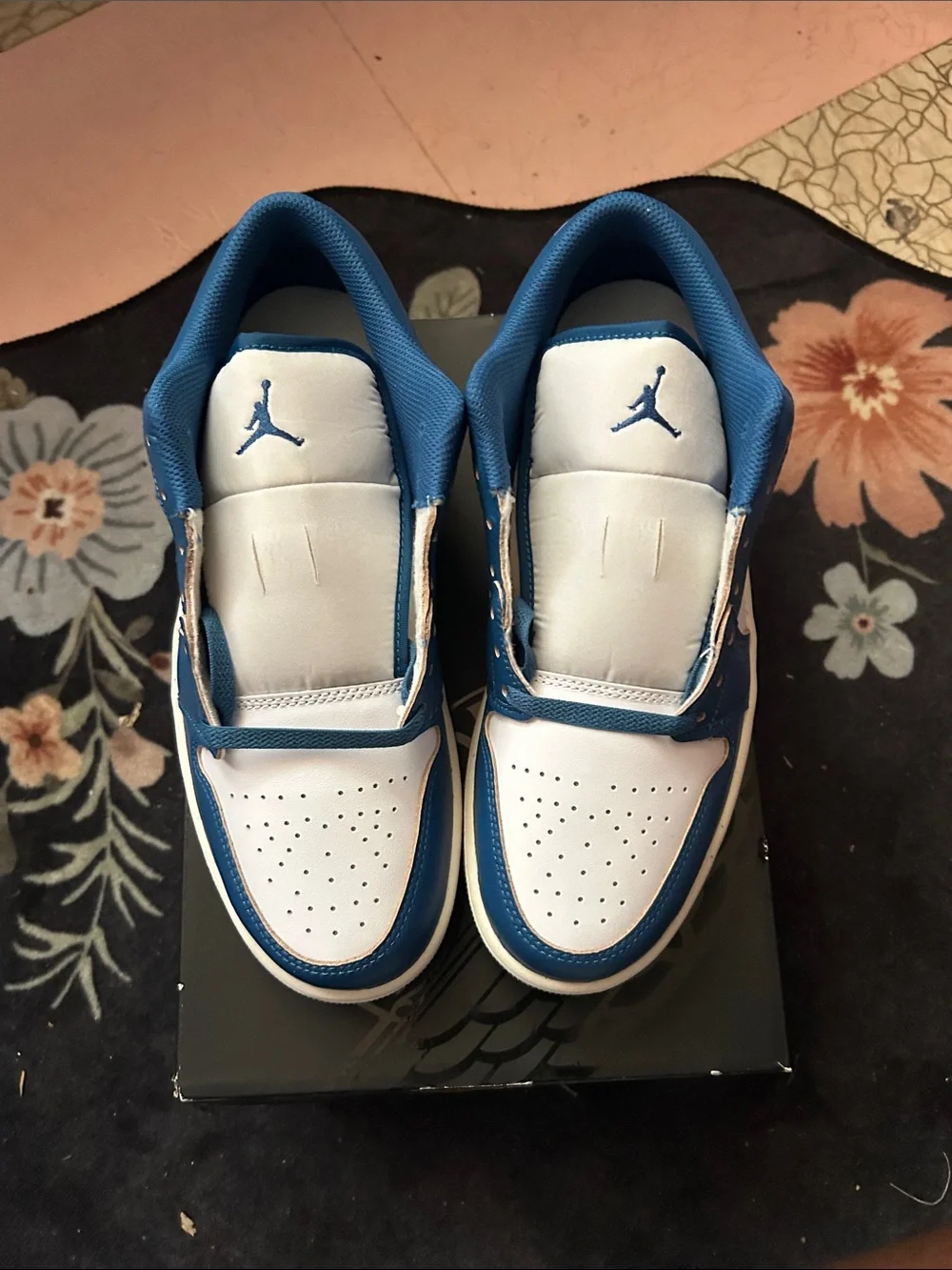 Jordan Men's Low Top Sneakers - White & Blue